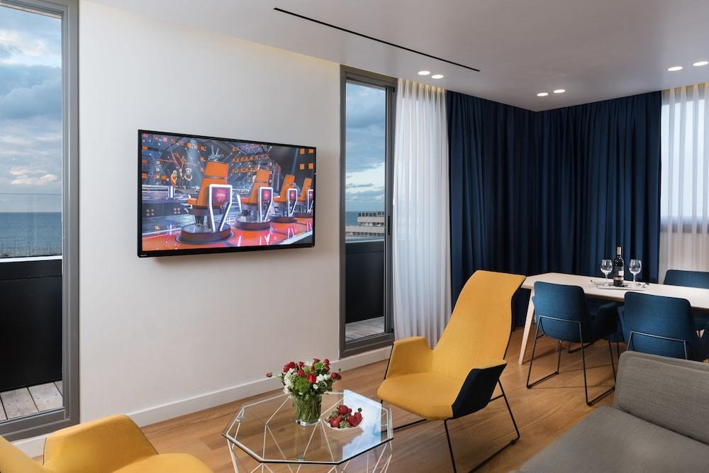 Seaside By Zvieli Hotel 3*